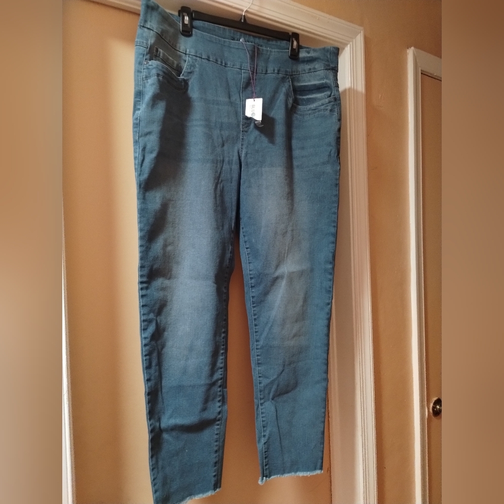 Women's BluBerry Jeans
